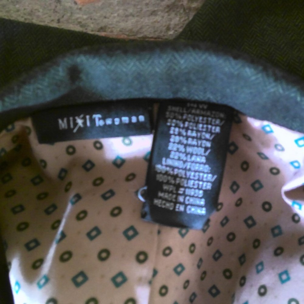 Blazer - Picture 7 of 7